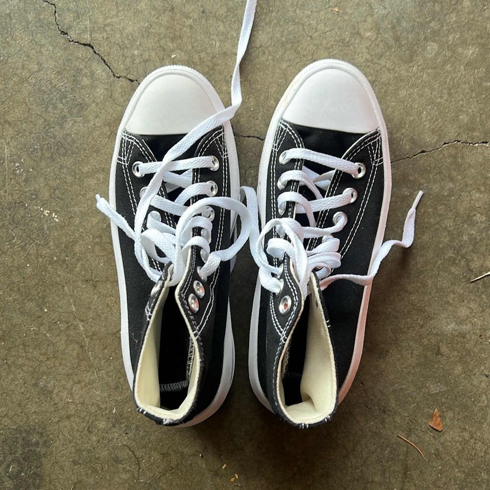 Never worn black high top converse platforms